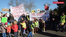 Lannion. 60 manifestants contre les fermetures de classe
