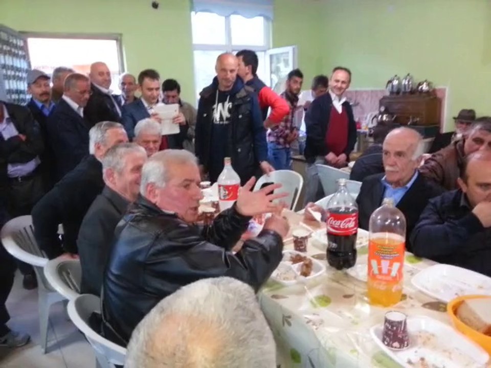 Yusuf Sancak Yemek Verdi