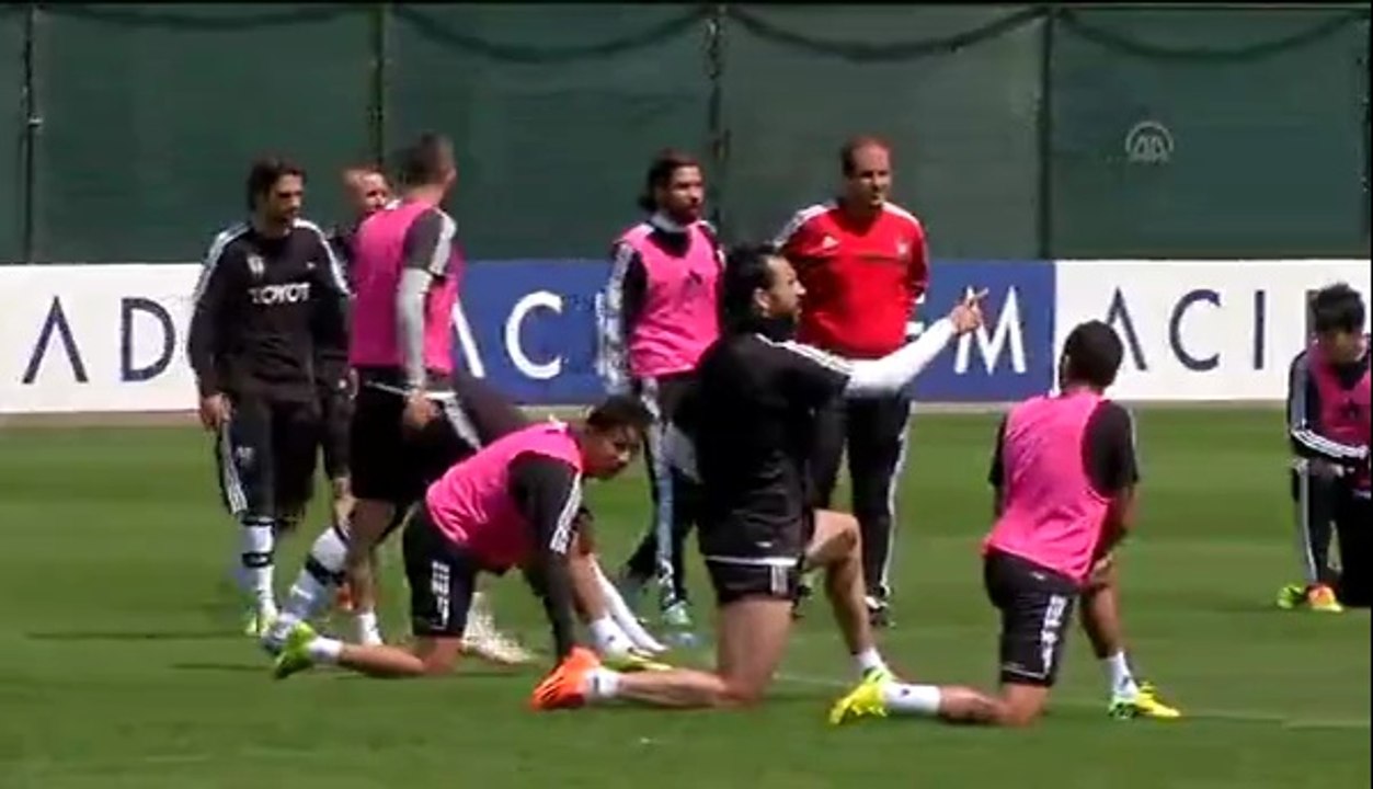 Veli Kavlak ve Uğur Boral Kavga Etti