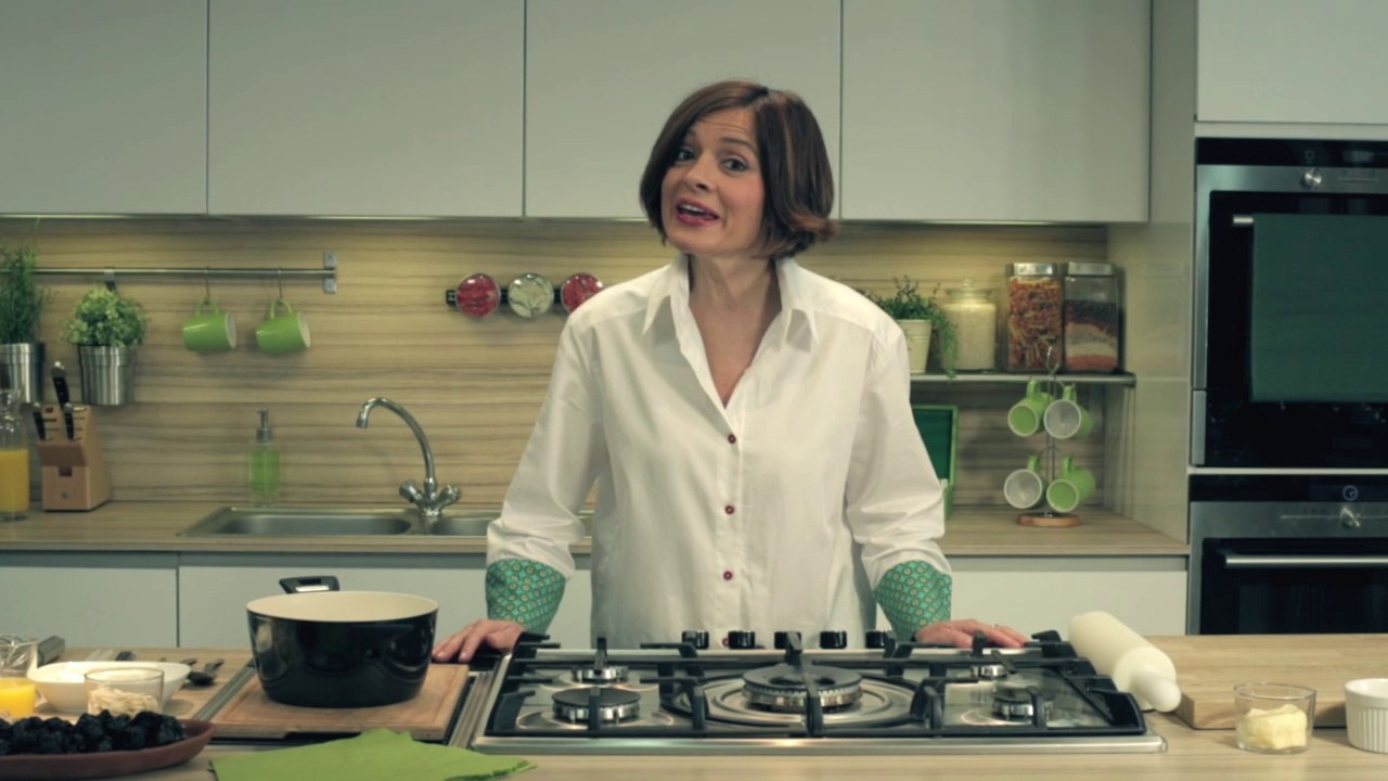 Dr. Yasemin Bradley'den masum bir tatlı tarifi: Kuru Erikli Cheesecake!