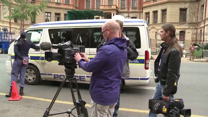 Julgamento de Pistorius é adiado