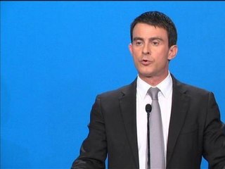 Valls: le montant des prestations sociales ne sera pas revalorisé jusqu'en octobre 2015 - 16/04