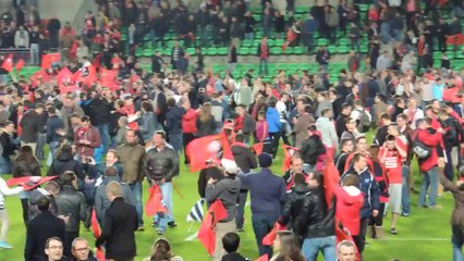 15/04/14 : SRFC-SCO : fête sur la pelouse