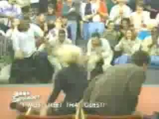 Big Lady Does Splits