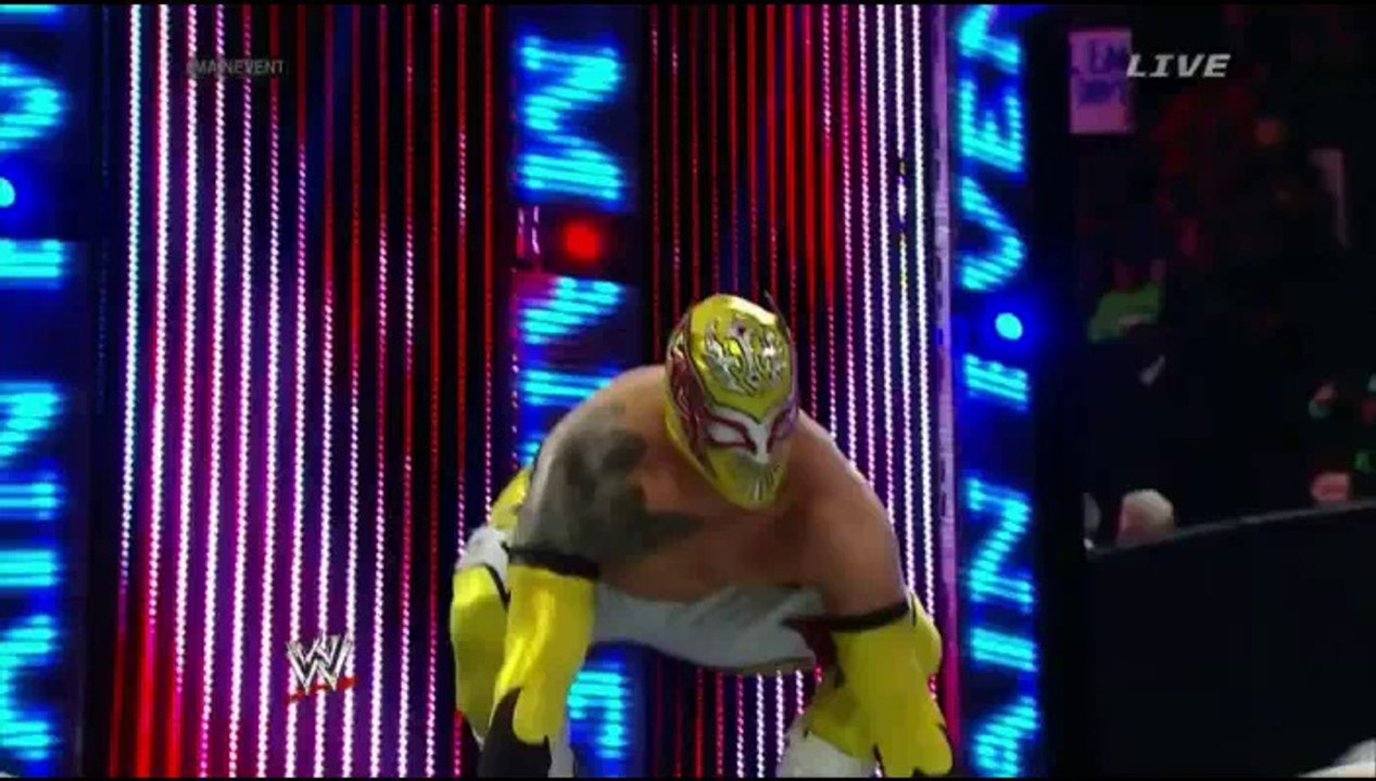 BNB vs. Sin Cara - April 15, 2014