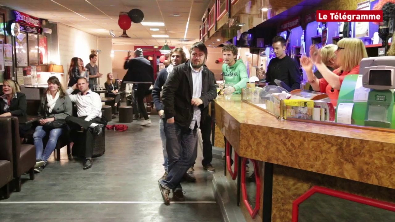 Guingamp-Monaco. Dans un bar de supporters : "On est en finaaale !"