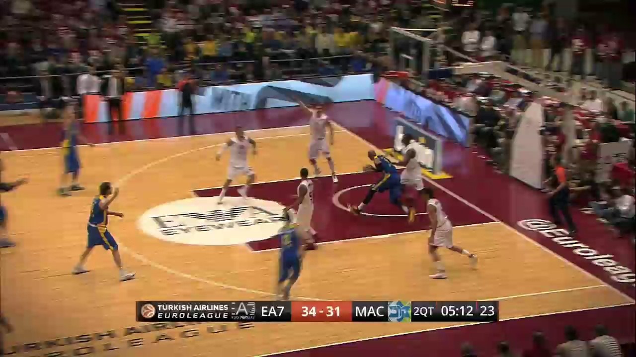 Playoffs Magic Moments: Huge block by Gani Lawal, EA7 Emporio Armani Milan