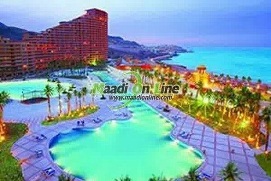 fancy chalet for sale in porto pyramids overlooking swimming pool and sea view شاليه رائع للبيع باهرامات بورتو السخنه