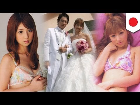 Japanese gravure model Yuko Ogura (小倉 優子) wants to get knocked up again