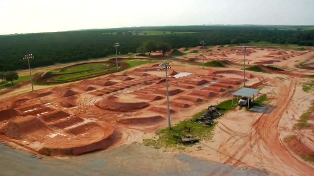 MX vs. ATV Alive James Stewart's Motocross Compound Trailer