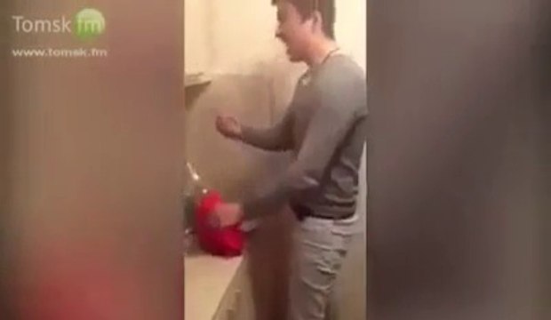 Open a Champagne Bottle with a Knife! Hilarious FAIL...