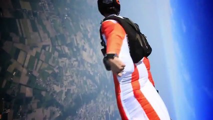 Moments of flight (wingsuit acrobatic)