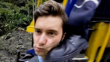 Selfie Çekerken Makinistin Tekmesini Yiyen Genç