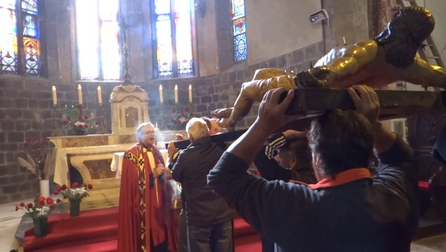 DESNOS MICHEL PRESENTE LA DESCENTE DE LA CROIX DU ST CHRIST A ST SEVER AGDE 17 4 2014