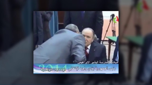 Bouteflika a voté en fauteuil roulant en Algérie