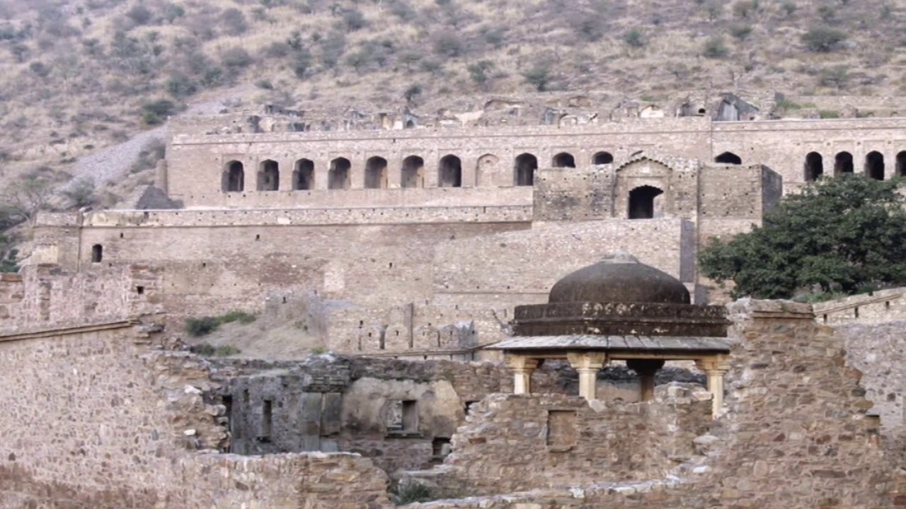 Ghost In Bhangarh Fort - Sansar Ke Rochak Tathya