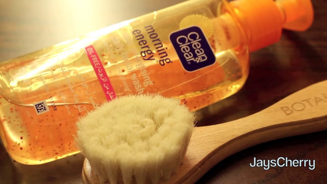روتيني في إزالة المكياج ♥♥ How I Remove My Make-Up