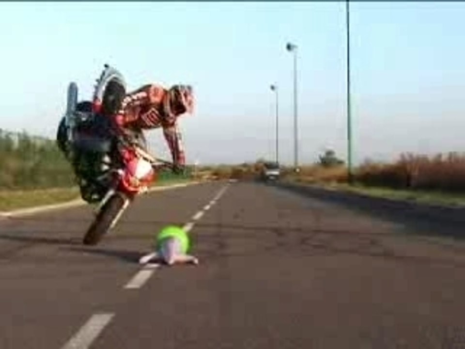 Stunt Franck V spot tv