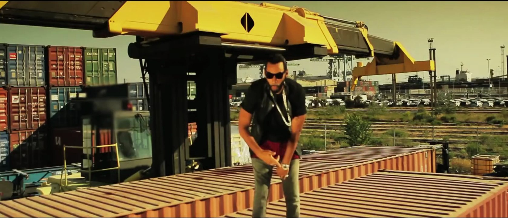 La Fouine - La Fête des Mères [Clip Officiel]