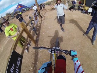 Скачать видео: Descente en VTT de Geoff Gulevich au Red Bull Rampage