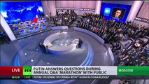 Snowden asks Putin LIVE: Does Russia intercept or store comms?