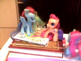 cap.2 las locas de:fluttershy and rainbow dash; fluttershy en peligro part.1