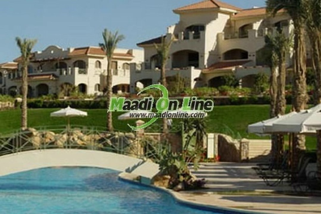 chalet with garden for sale in lavista overlooking swimming pool شاليه 120م بحديقه للبيع بلافيستا