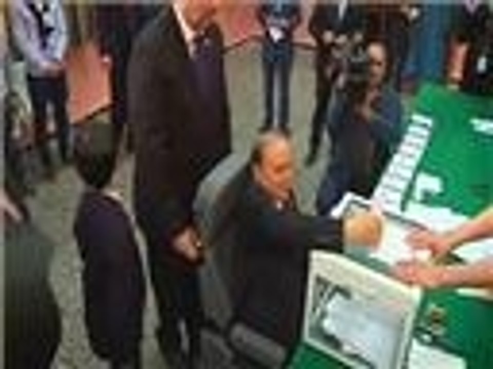 إغلاق صناديق الاقتراع بانتخابات الجزائر وبدء فرز الأصوات