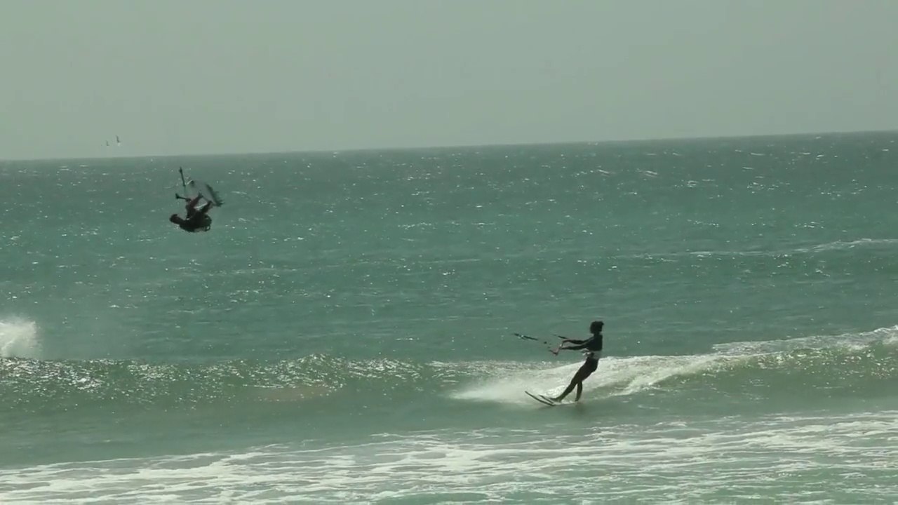 KEAHI & MOONA "PKRA DAKHLA 2014 - Wave Kitesurfing Champions"