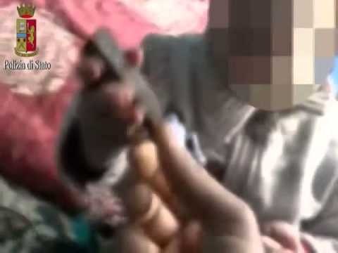 Foggia - Fa giocare il nipote con la droga e lo filma, tunisino fermato (17.04.14)