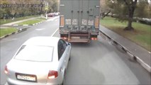On insulte pas un chauffeur de camion... NON!