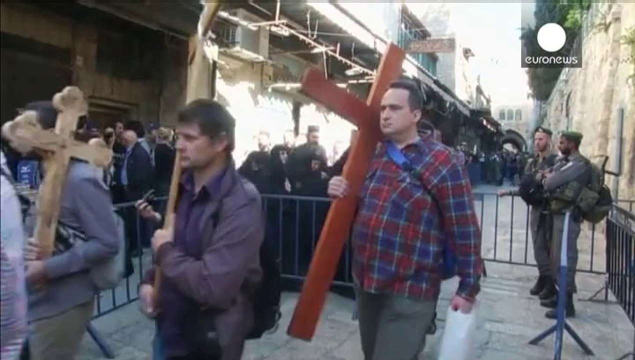 Jerusalén y Filipinas: dos maneras opuestas de celebrar la Semana Santa