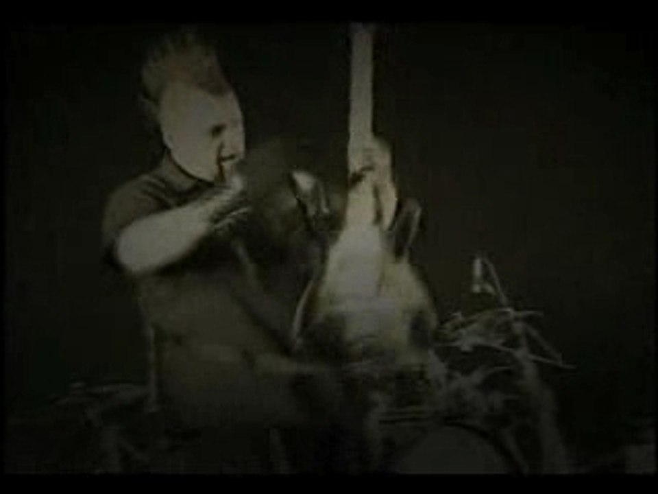 Three Days Grace Just like you Clip 2