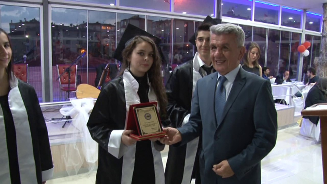 Otelcilik ve Turizm Lisesi Mezuniyet Töreni Yapıldı