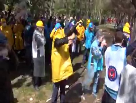 Yatağan işçilerine Ankara'da sert polis müdahalesi halkinhabercisi.com