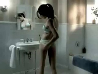 Une fille solide comme son truck