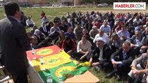Nusaybin'de BDP'lilerden Barzani'ye Hendek Tepkisi
