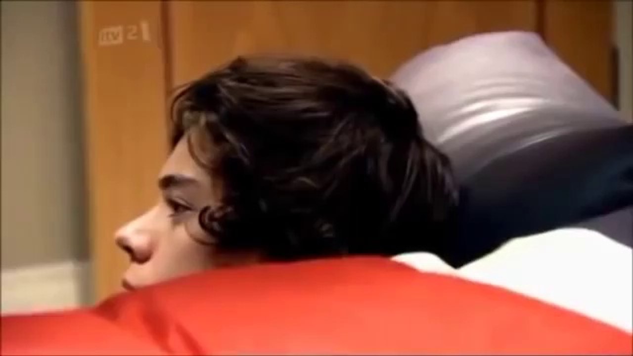 One Direction - Harry Styles Crying.