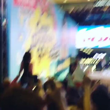 Автограф сессия в Европейском