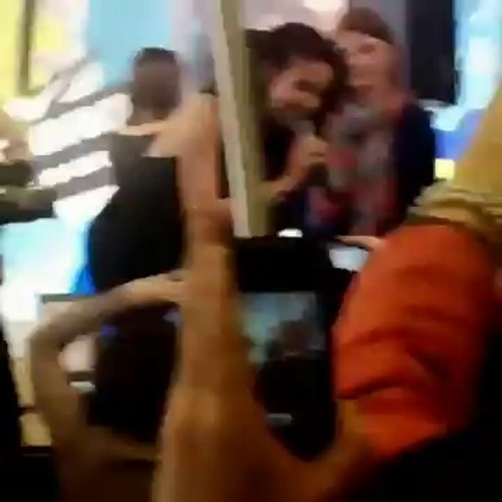 Автограф-сессия в Европейском