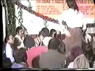 Teray bhooey aa behna qawali by Nusrat fathe Ali