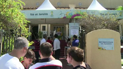 Abren centros para retirar boletos del Mundial Brasil 2014