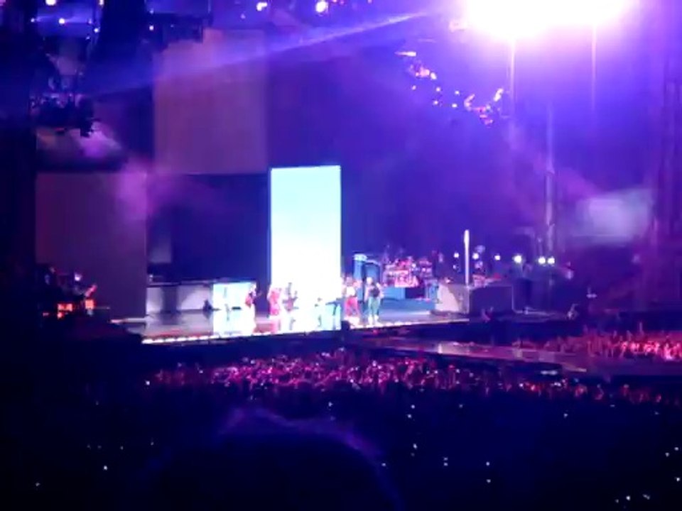 Madonna - Jump