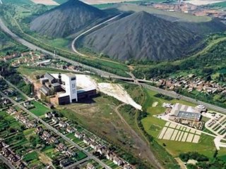 BRIGITTE HALLET alias JESEBEL " La petite reine blanche"