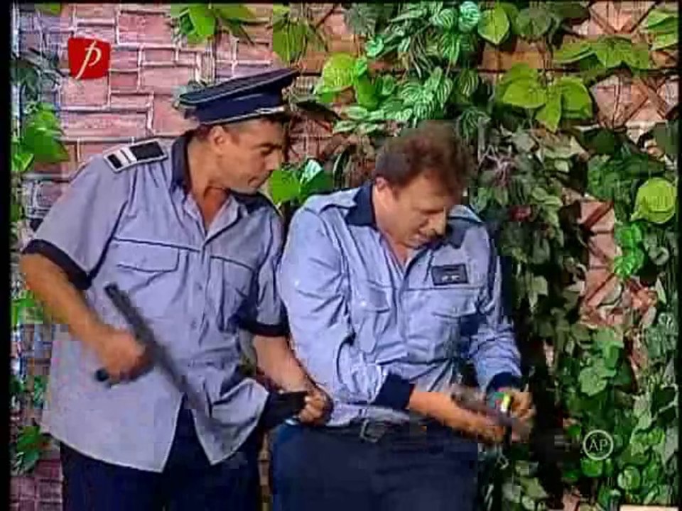 Episodul 21 - Vrajitoarea si muschiulosii
