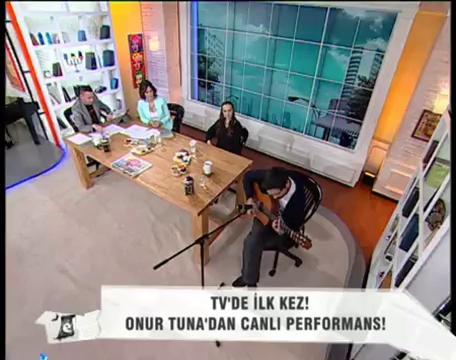 HAYAT DEVAM EDiYOR'UN SİRAÇ'I ONUR TUNA'DAN CANLI PERFORMANS...2
