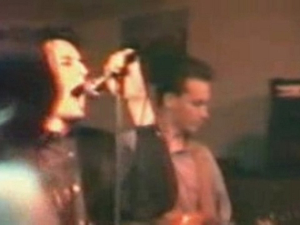 15 Gloria - Them + Coulisses