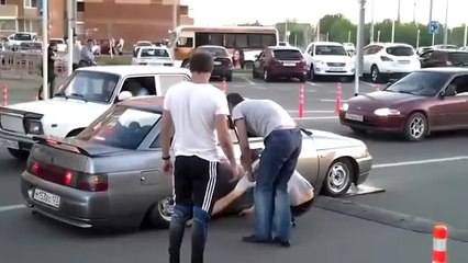 Altı Yere Sıfır Modifiyeli Araba!