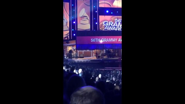 Daft Punk ft. Pharrell Williams Stevie Wonder - Get Lucky Live 2 eme angle Grammy Awards 2014