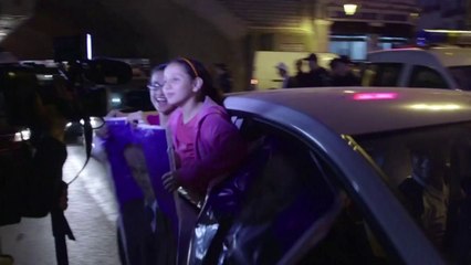 انصار بوتفليقه يحتفلون رسميا بالنصر